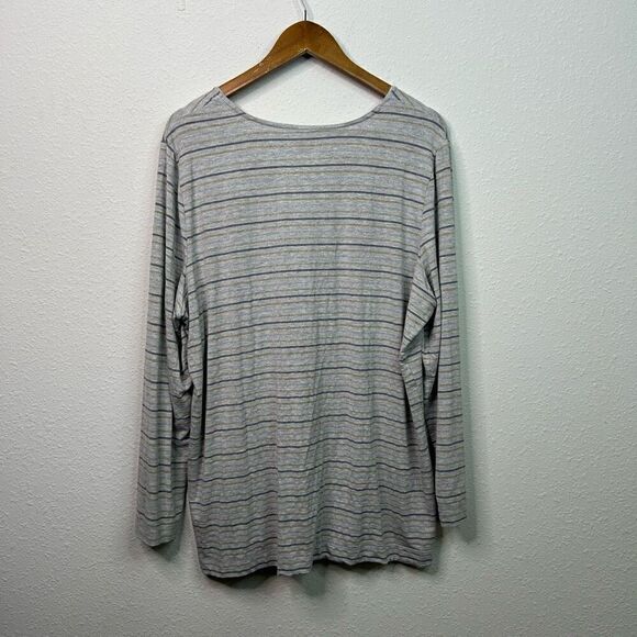 Chicos Women’s Gray Gold Shimmer Striped Long Sleeve Rayon Top Size 4 (XXL) - Picture 9 of 13